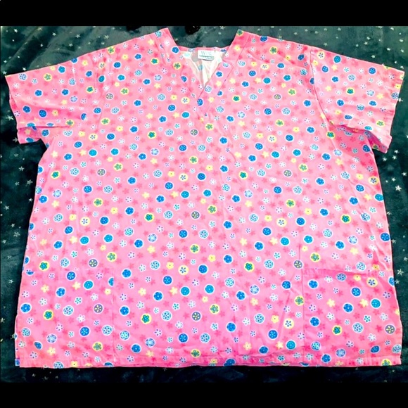 WS Scrub Top - Picture 2 of 6